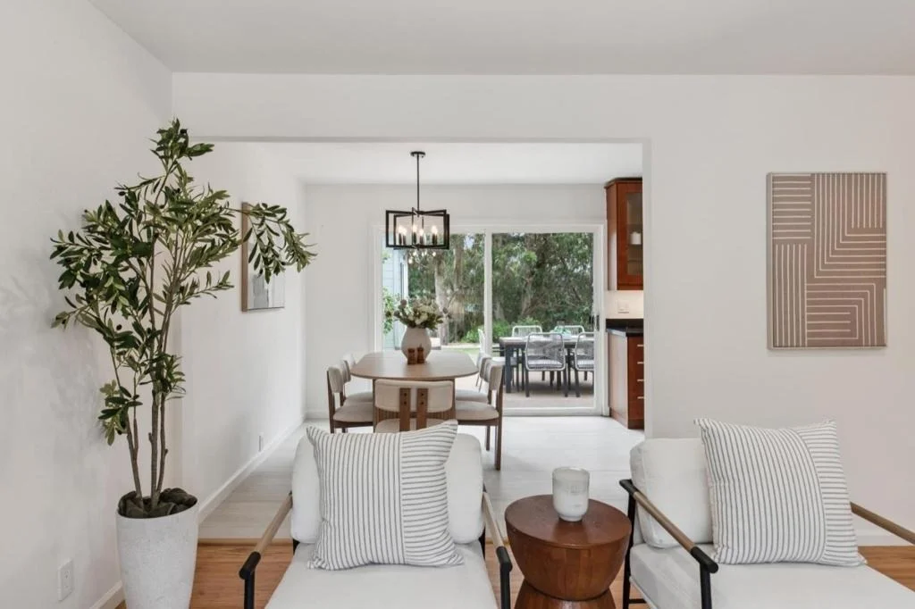 Photo of 1184 Crespi Drive