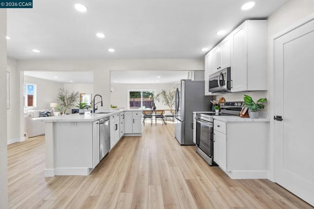 Photo of 2697 Mayfair
