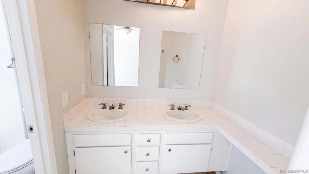 Photo of 1827 Corte Amarillo