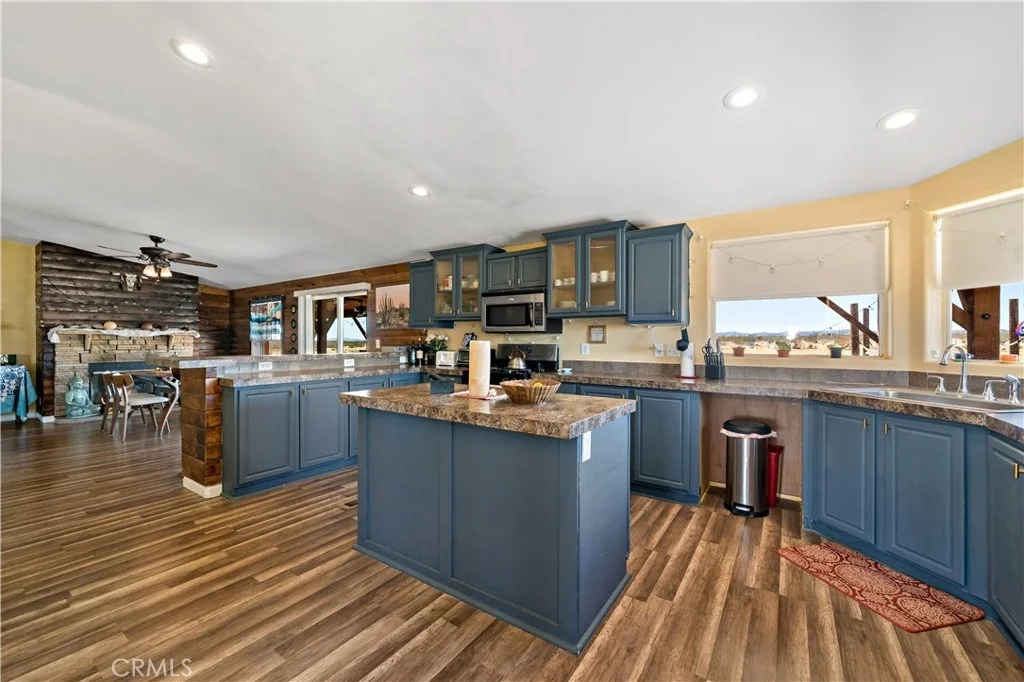 Photo of 61375 Leslie Lane