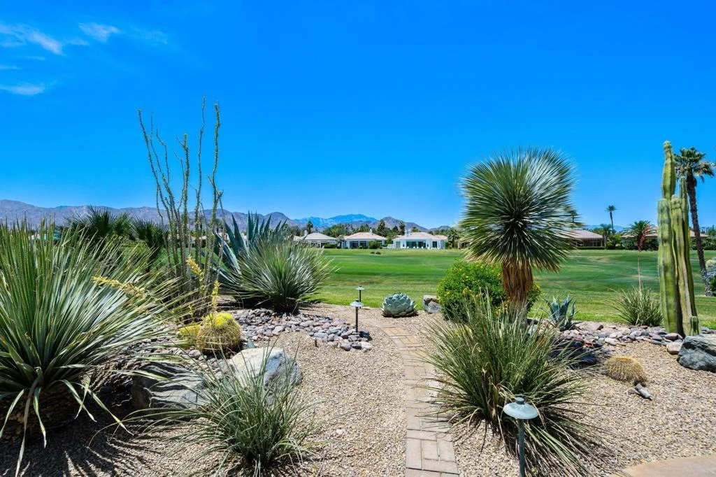 Photo of 50405 Verano Drive