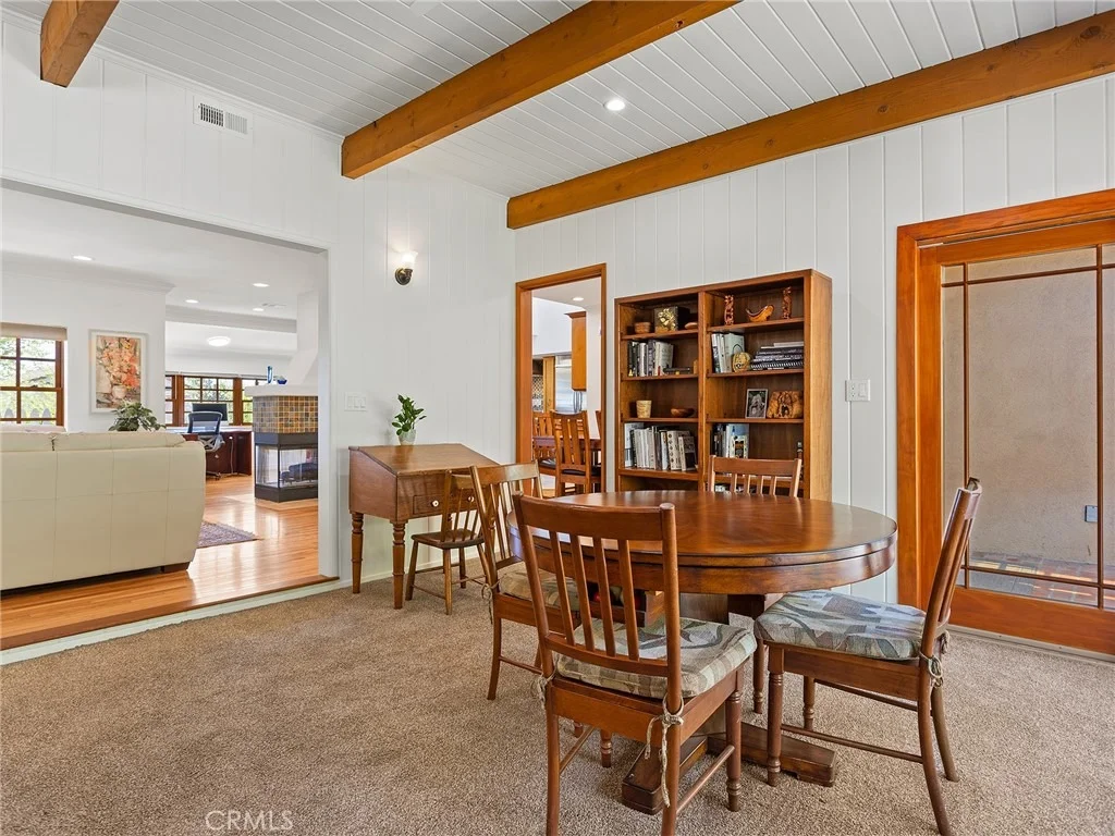 Photo of 1012 N Sunset Canyon Drive