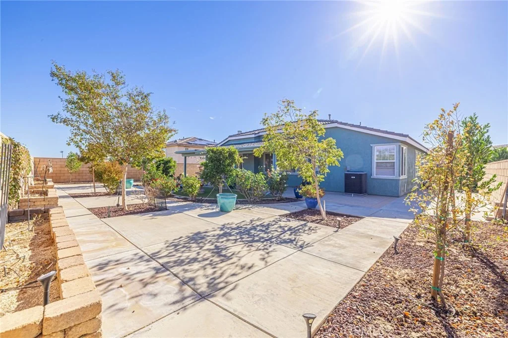 Photo of 40670 Oakbridge Way
