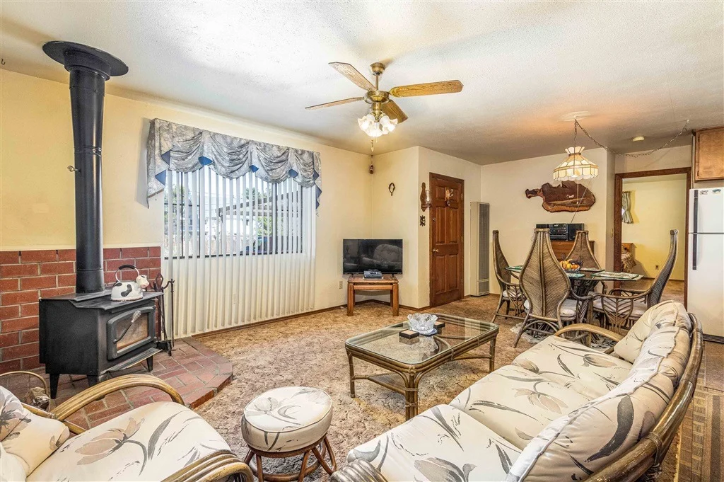 Photo of 29451 Laurel Dr