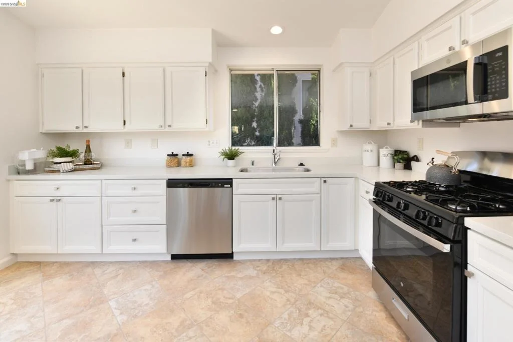 Photo of 512 Burdick Dr