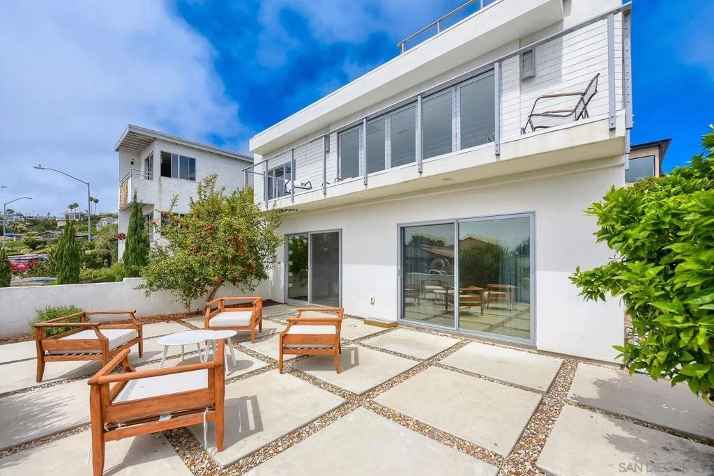 Photo of 5379 La Jolla Mesa
