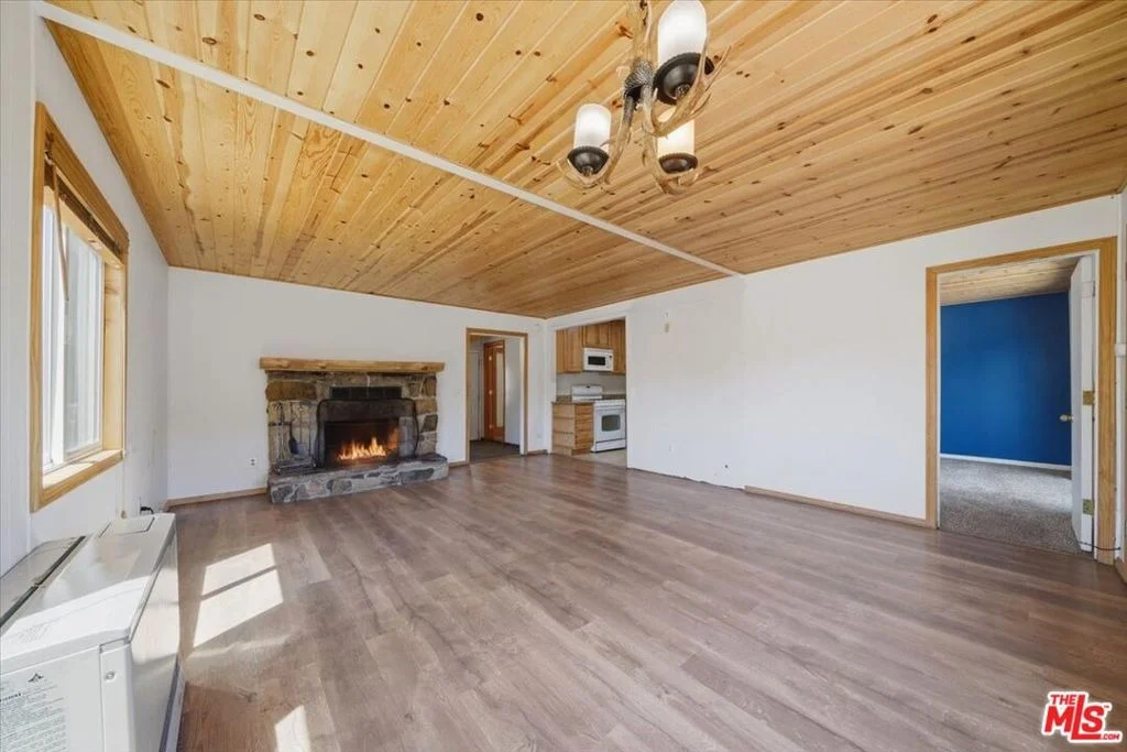 Photo of 718 Blue Jay Road