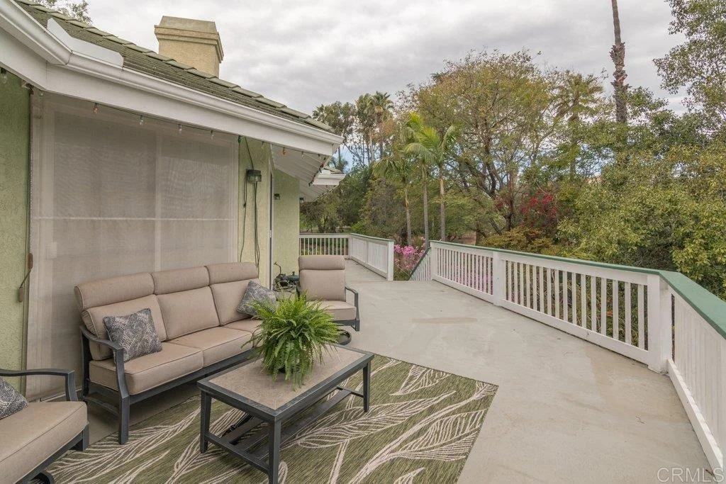 Photo of 4327 Hollyhill Road