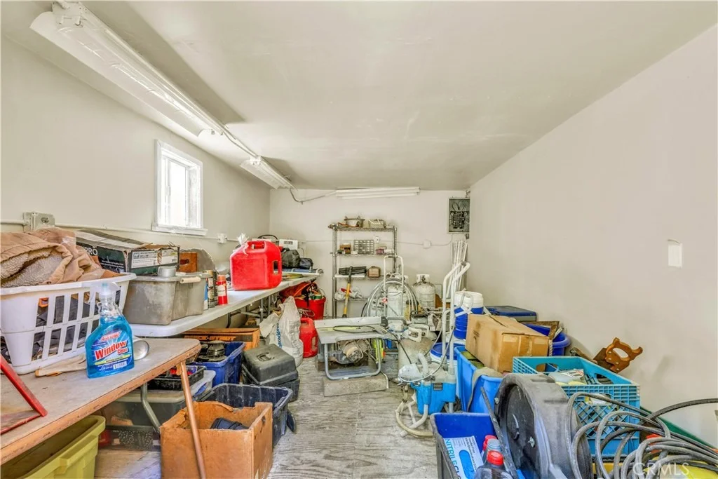 Photo of 15905 Kugelman