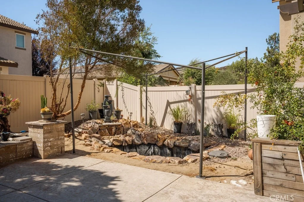 Photo of 39099 Crown Ranch Rd