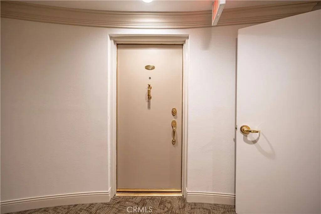Photo of Unit 3003 at 700 E Ocean Boulevard