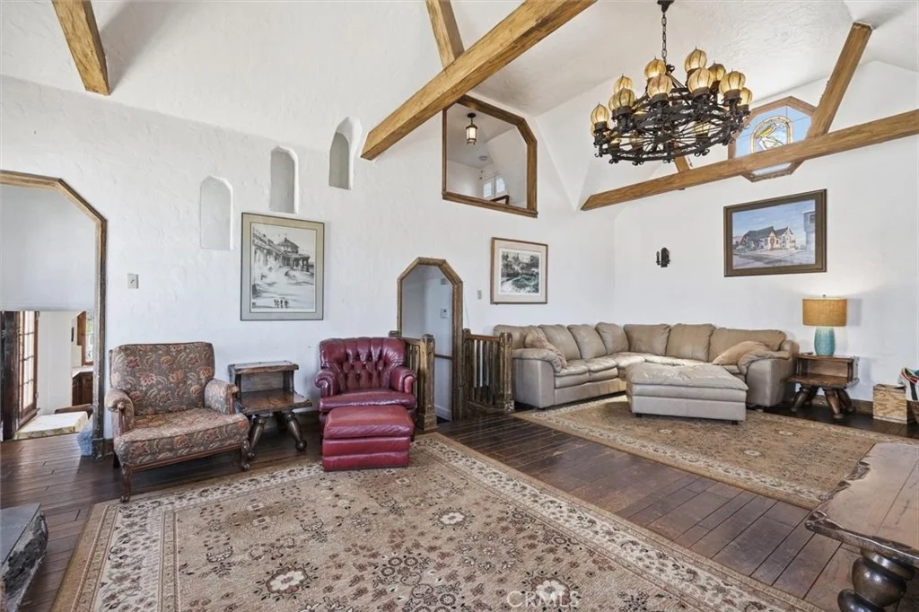 Photo of 4308 Crest Drive