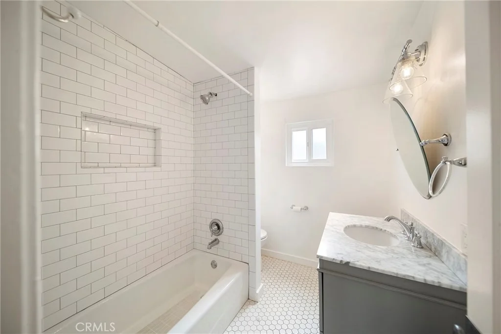 Photo of 244 Cahuenga Drive