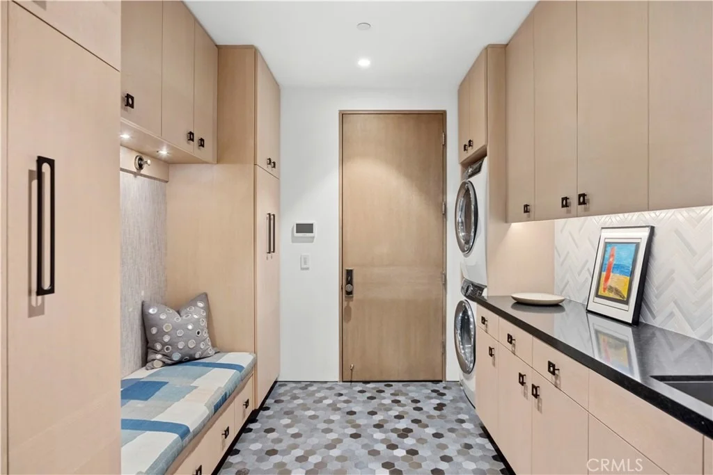 Photo of 2804 Ocean
