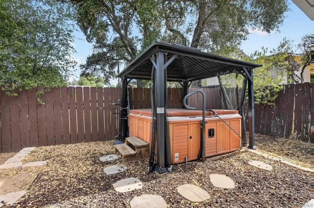 Photo of 2529 Marygold