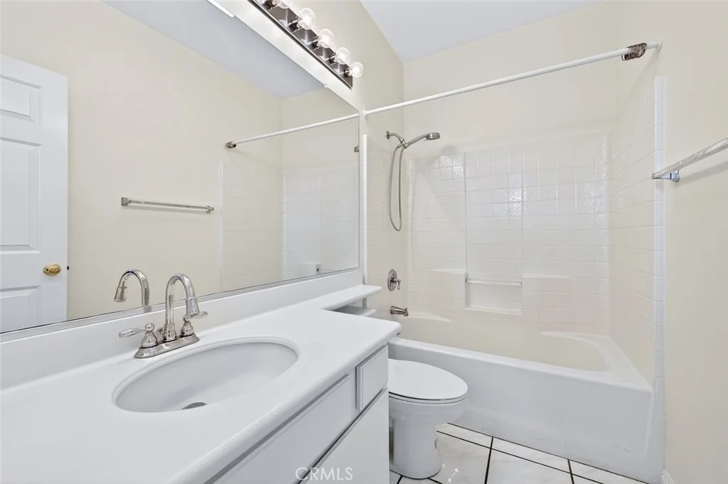 Photo of 447 Ridgeway