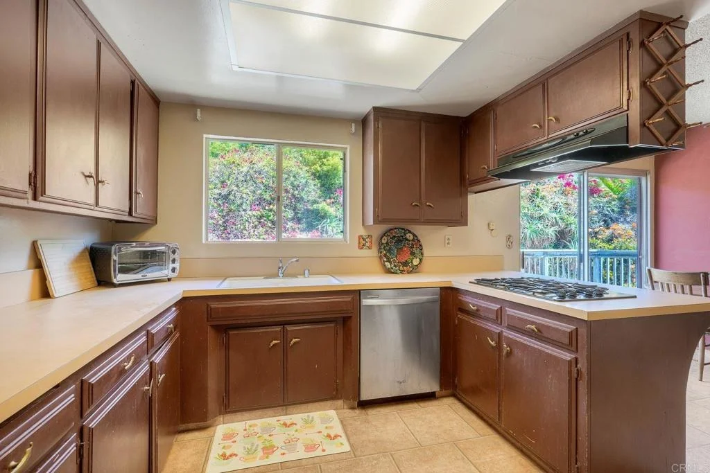 Photo of 2302 Greenbrier Drive