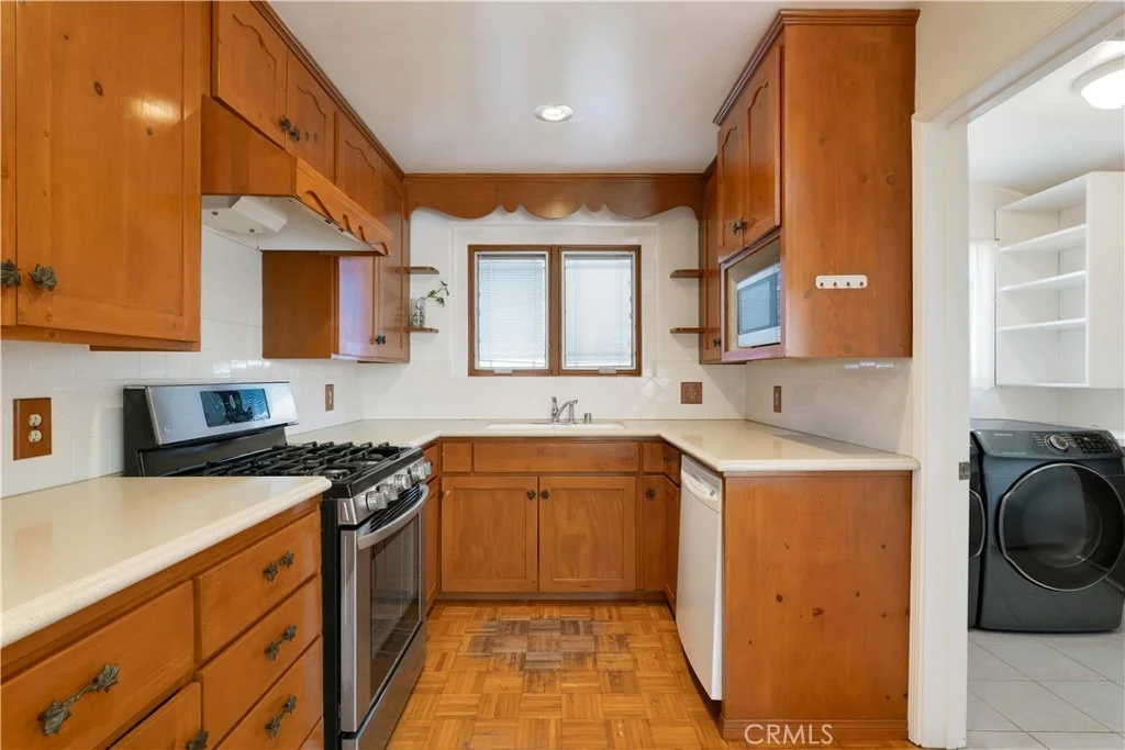 Photo of 6438 Orion Avenue