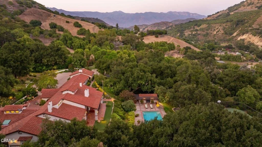 Photo of 10829 10883 Oak Knoll Road