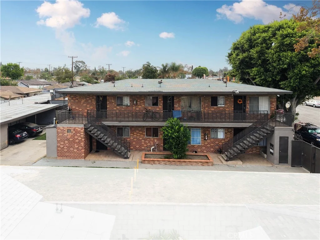 Photo of 4623 E Compton