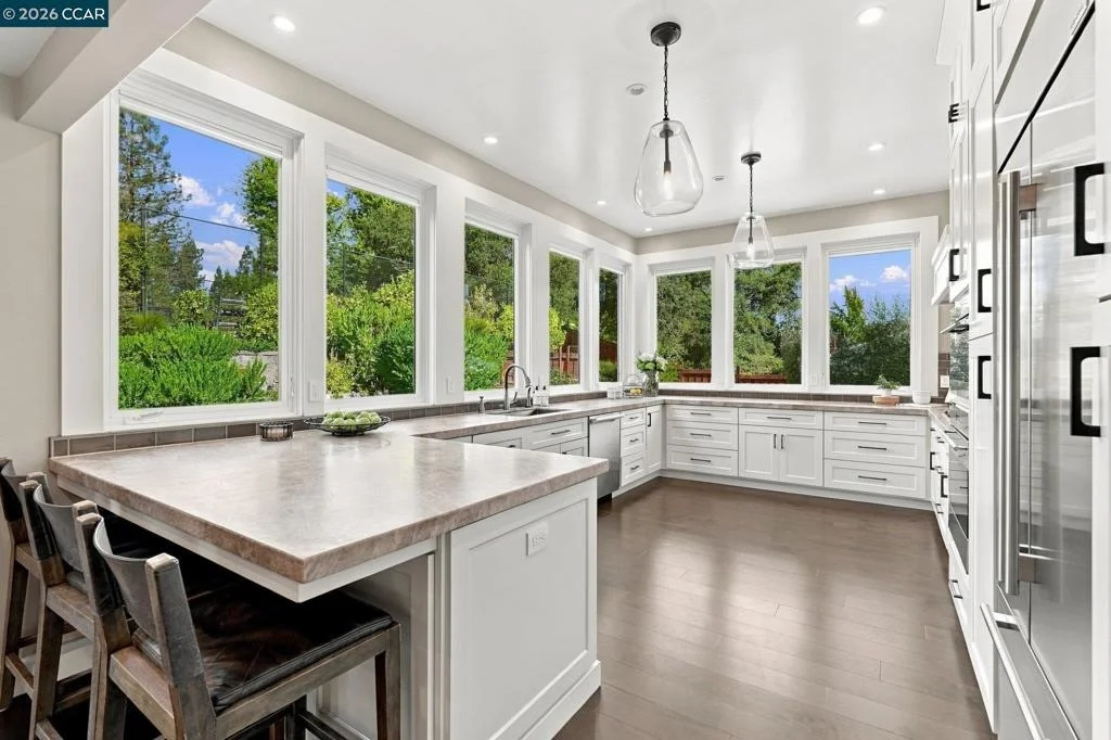 Photo of 180 High Eagle Rd