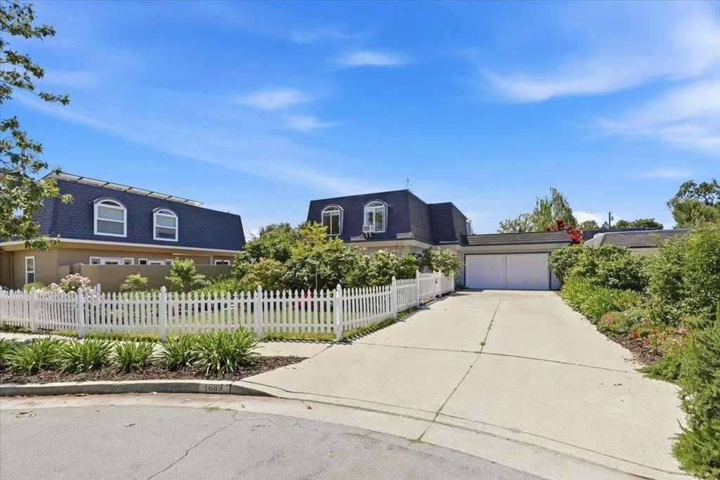 Photo of 1689 Luika Place