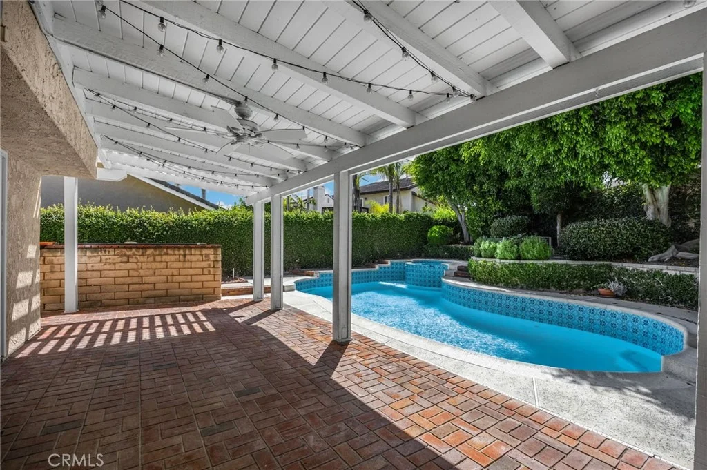 Photo of 1375 Beechwood Drive