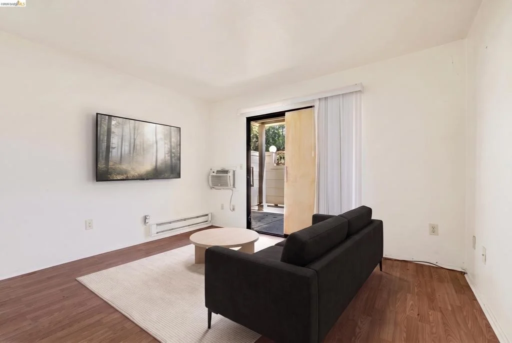 Photo of Unit 121 at 5 Lancaster Cir