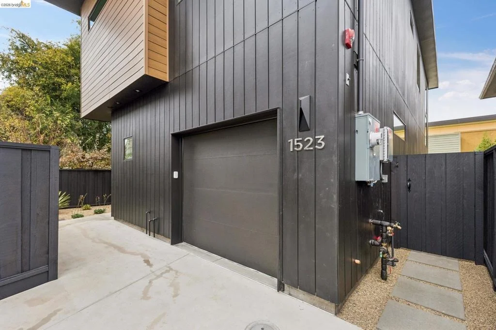 Photo of 1523 Stuart