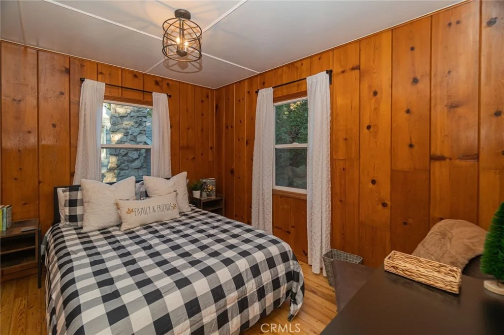 Photo of 627 Rose Lane