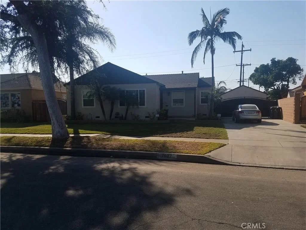 Photo of 7627 Glengarry Avenue