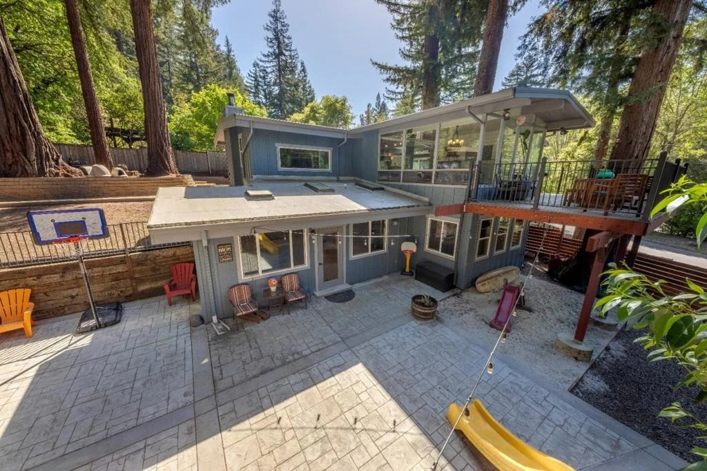 Photo of 15640 Forest Hill Drive