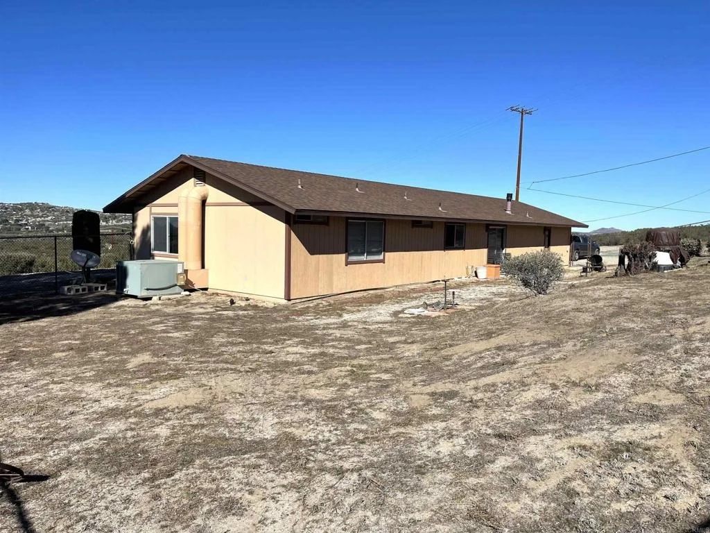 Photo of 1902 Tierra Del Sol Road