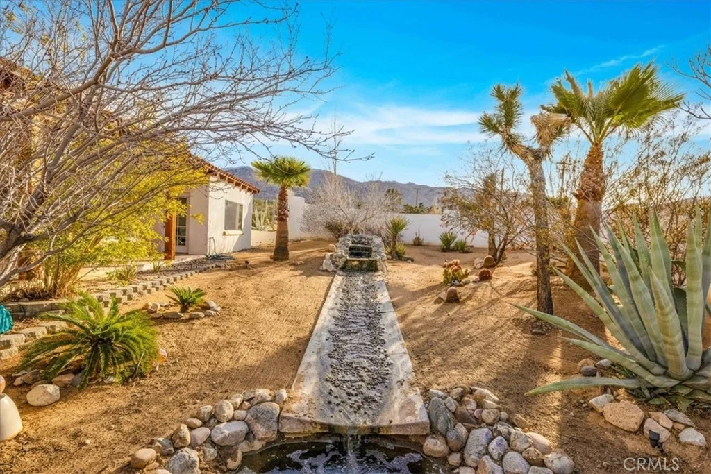 Photo of 7423 Juniper Road