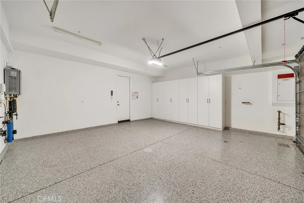 Photo of 152 Statura