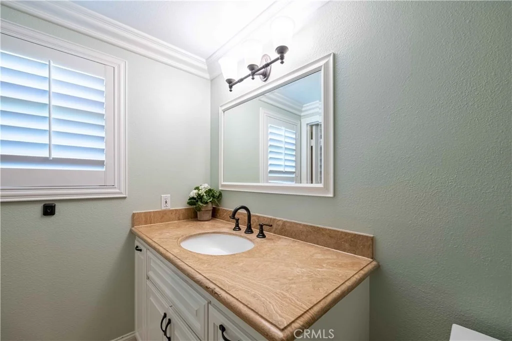 Photo of 2934 Globe Avenue