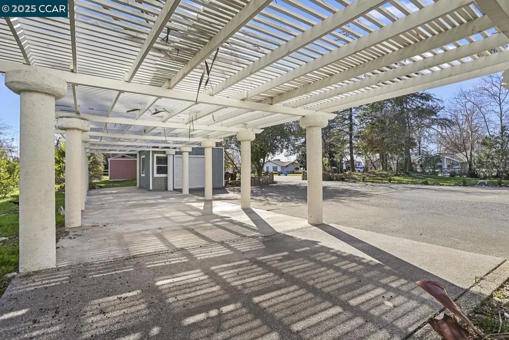 Photo of 5181 Winding Way