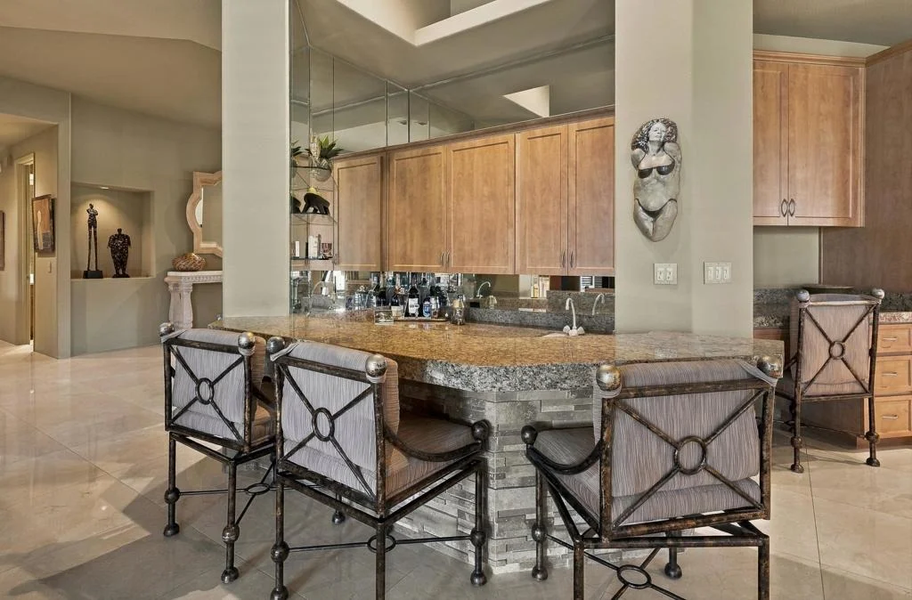 Photo of 41775 Harrison Drive