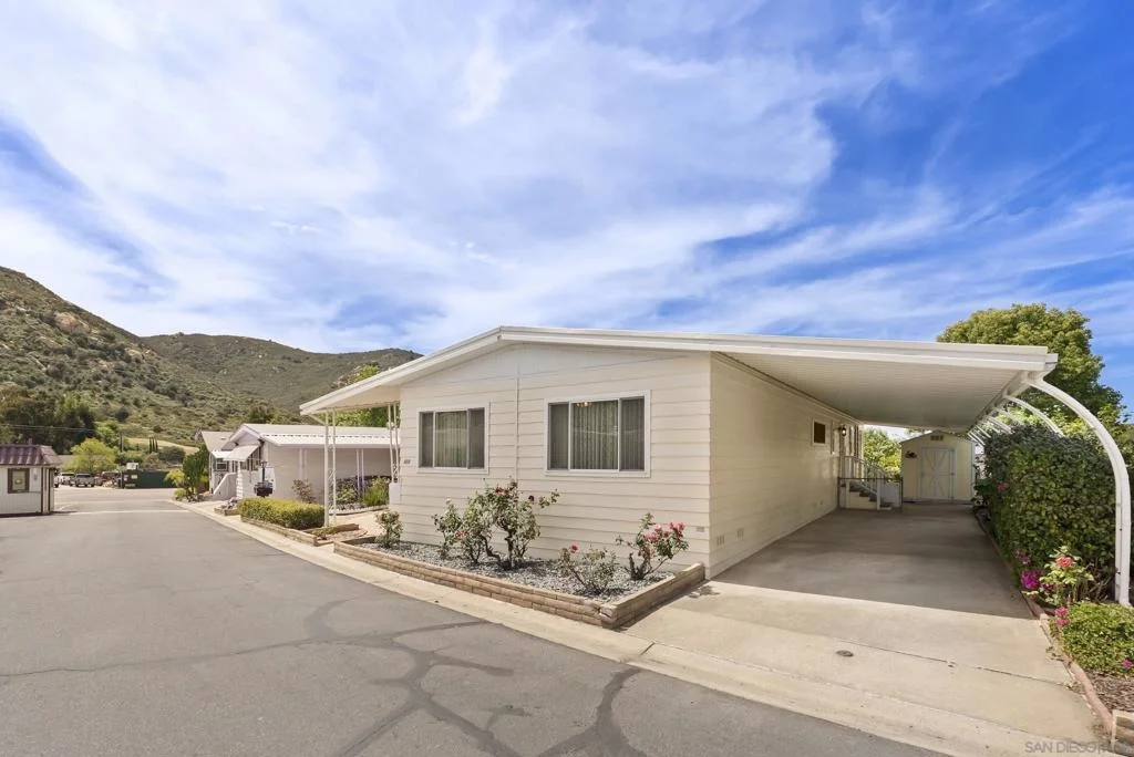 Photo of Unit 258 at 15420 Olde Highway 80