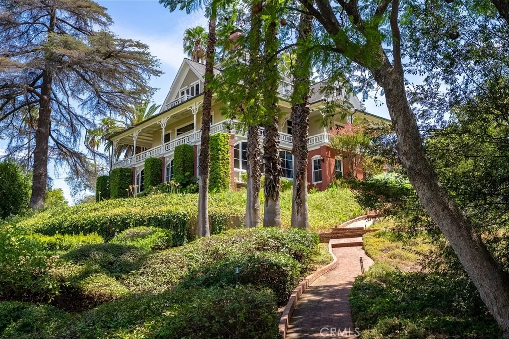 Photo of 2812 Ivy
