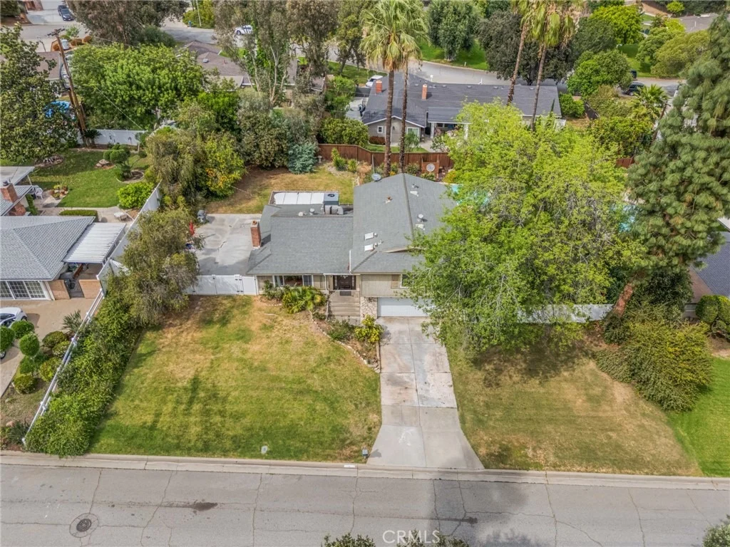 Photo of 2367 Deerhorn Dr