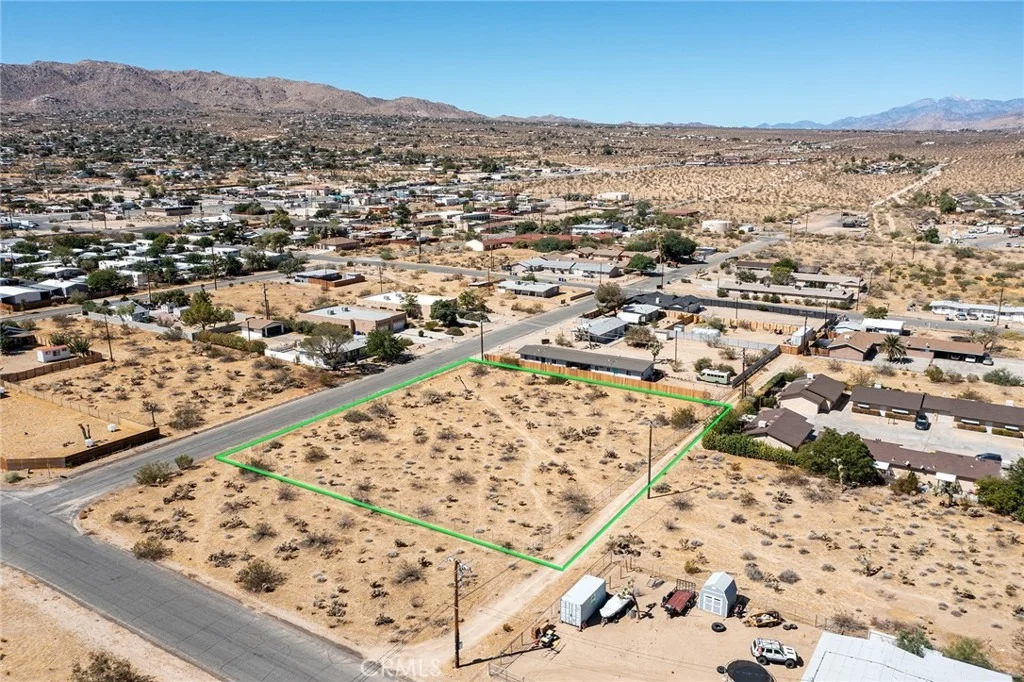 Photo of 61900 Verbena Road