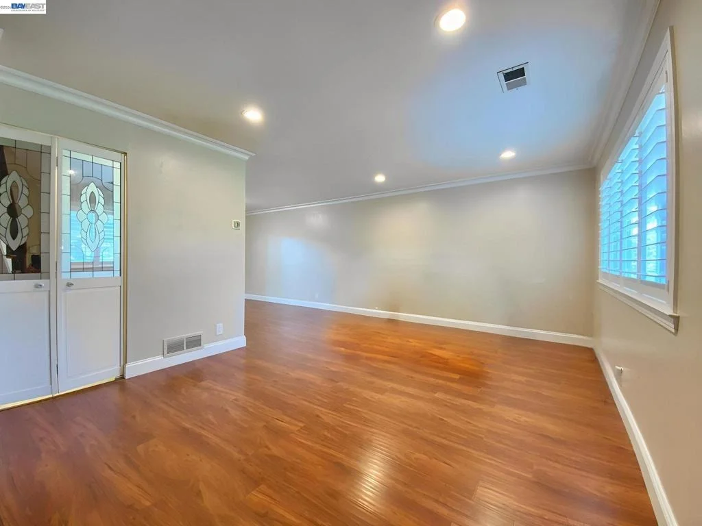 Photo of 92 Hemlock Ln