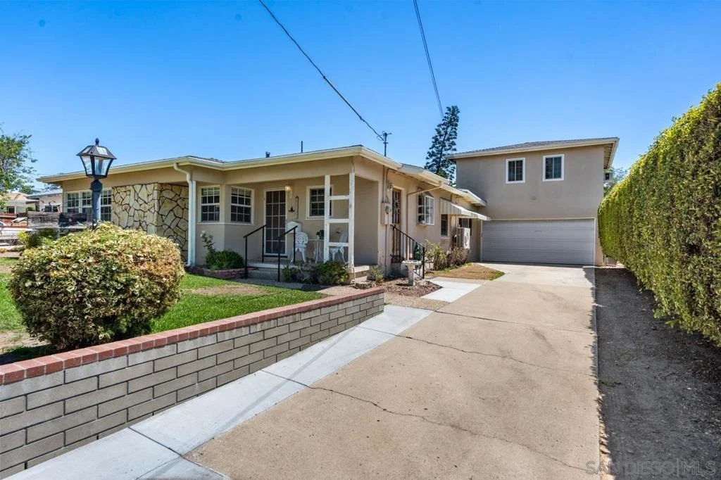 Photo of 6031 Sinton
