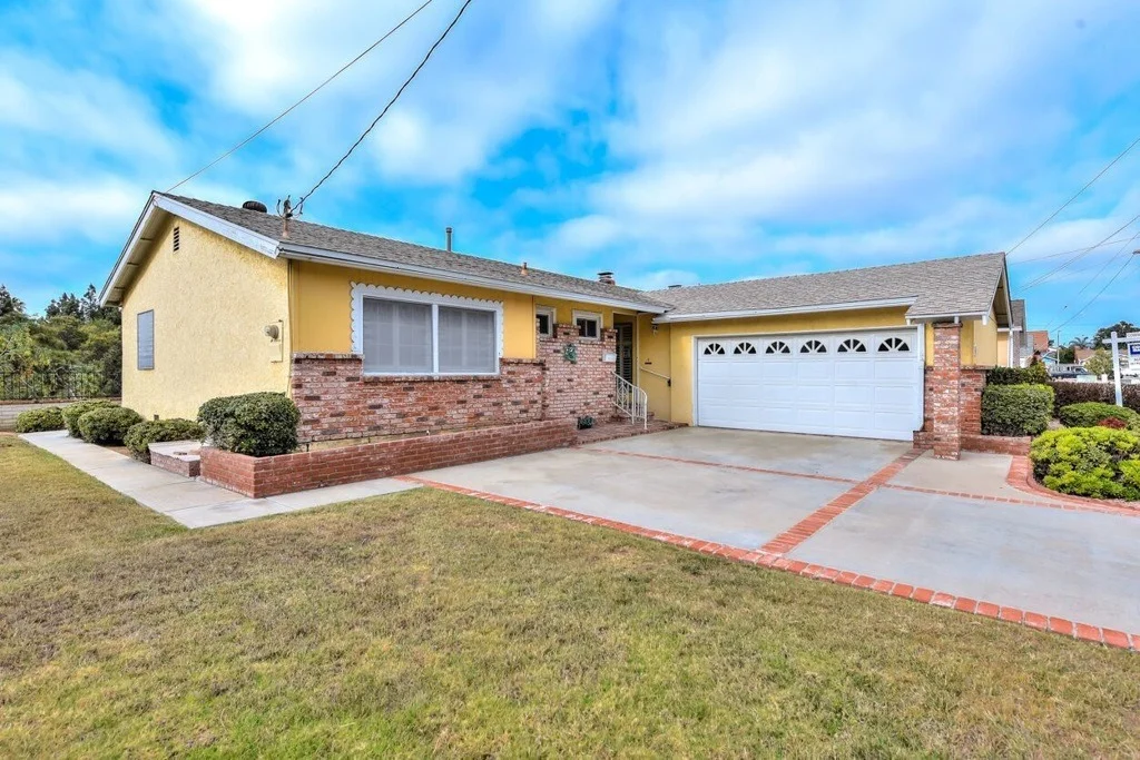 Photo of 8654 Converse Ave
