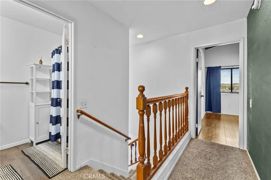 Photo of 1034 Bridle Path