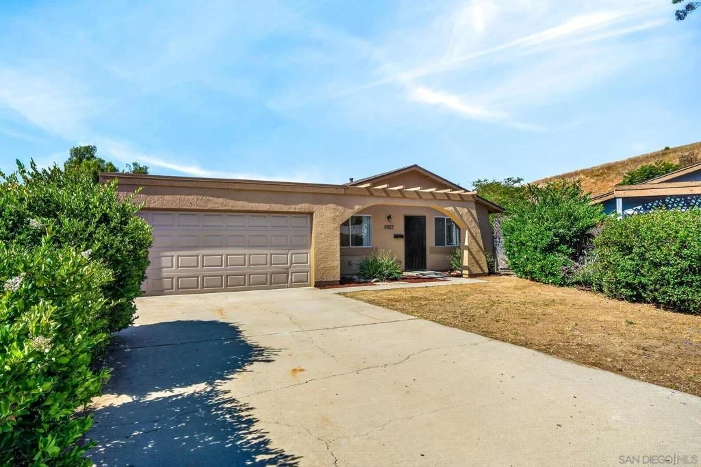 Photo of 9902 Saddleback Drive