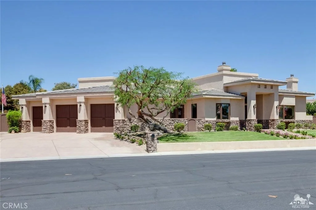 Photo of 43721 Chapelton Drive