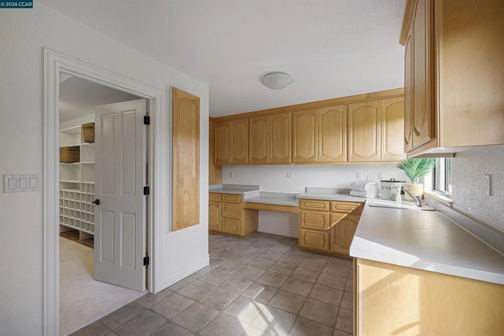 Photo of 333 Merrilee Pl