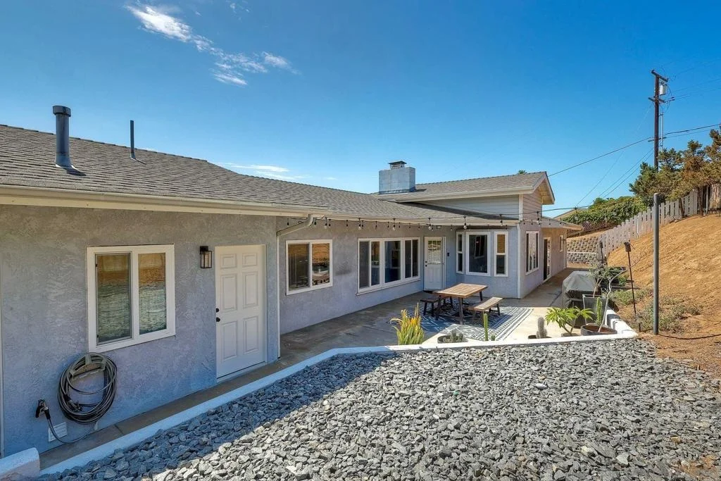 Photo of 129 Avalon Dr